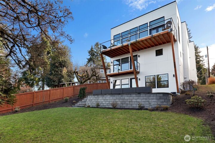 Property Photo: 4224 NE 124th Street WA 98125