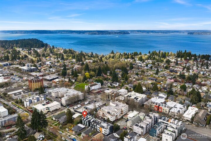 Property Photo: 6041 42nd Avenue SW WA 98136