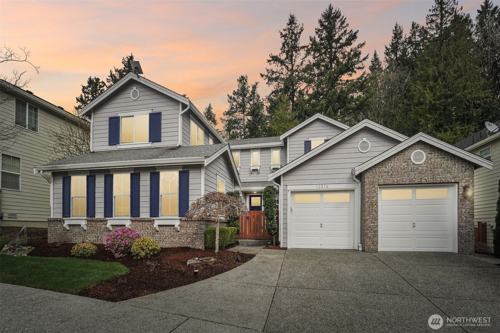 Property Photo:  13916 SE 86th Street  WA 98059 