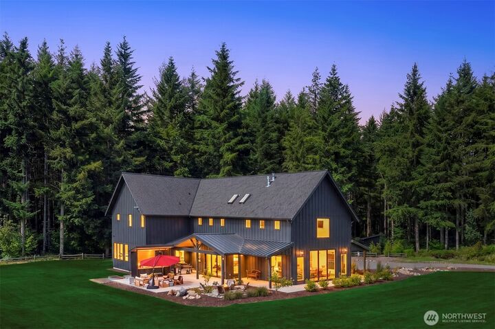 Property Photo:  33310 NE 95th Place  WA 98014 