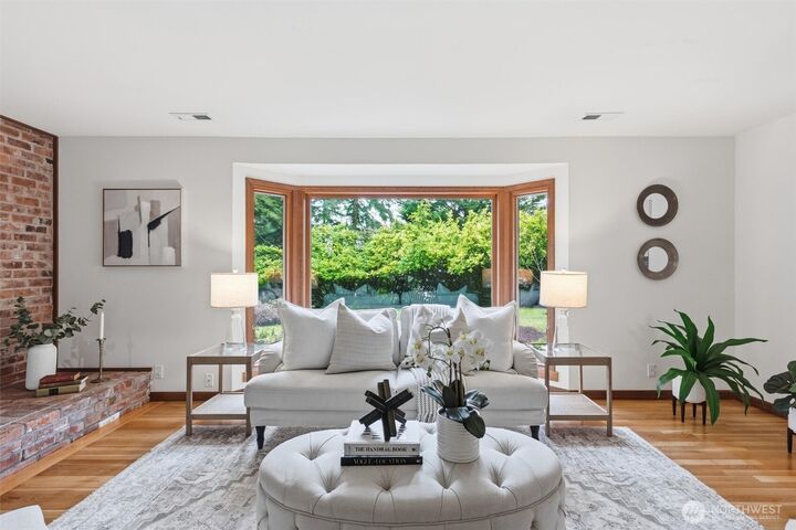 Property Photo: 2503 125th Avenue NE WA 98005