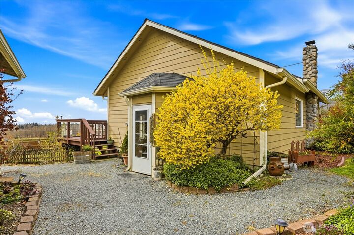 Property Photo:  5334  Tenneson Road  WA 98284 