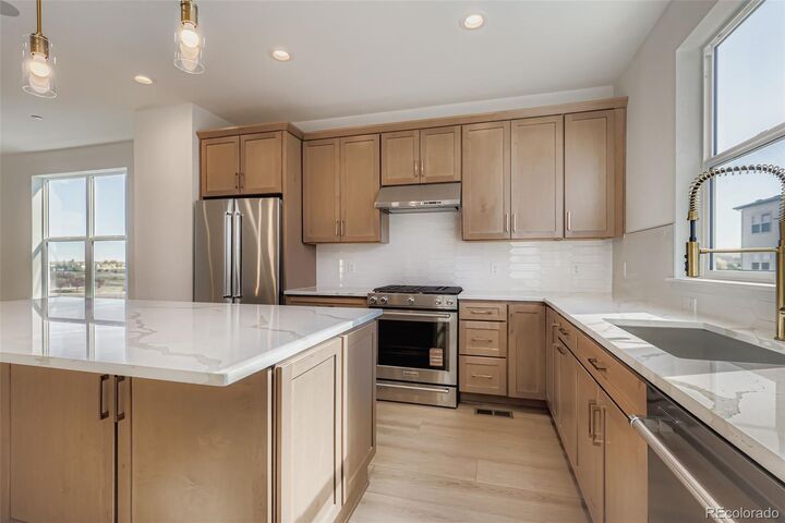 Property Photo:  10994 E Geddes Place  CO 80112 