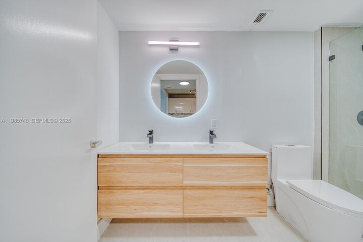 Property Photo: 2301 Collins Ave 311 FL 33139