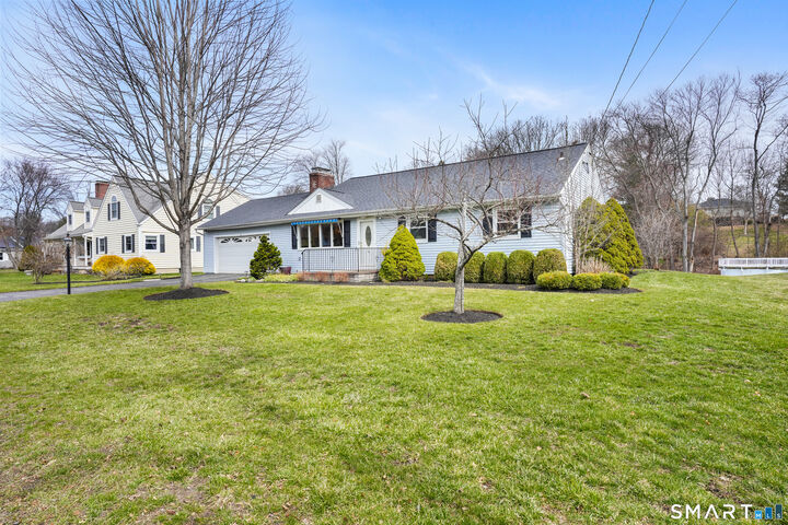 Property Photo:  4 Apple Blossom Lane  CT 06811 