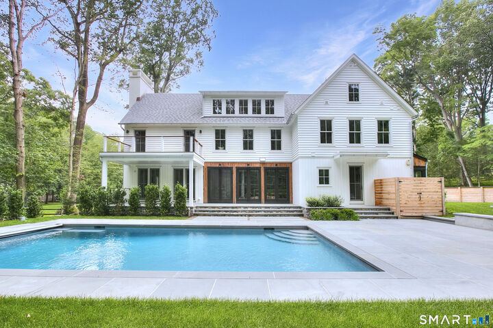 Property Photo: 21 Lockwood Circle CT 06880