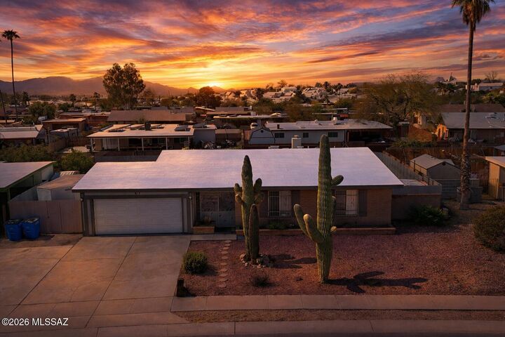 Property Photo:  3371 W Eunice Street  AZ 85741 