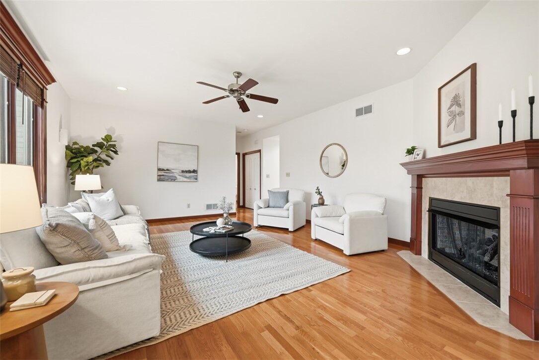 Property Photo:  4840 Primrose  PA 15668 