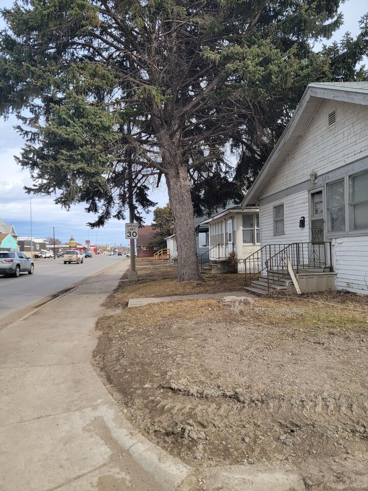 Property Photo:  317 SW 6th Avenue  SD 57401 
