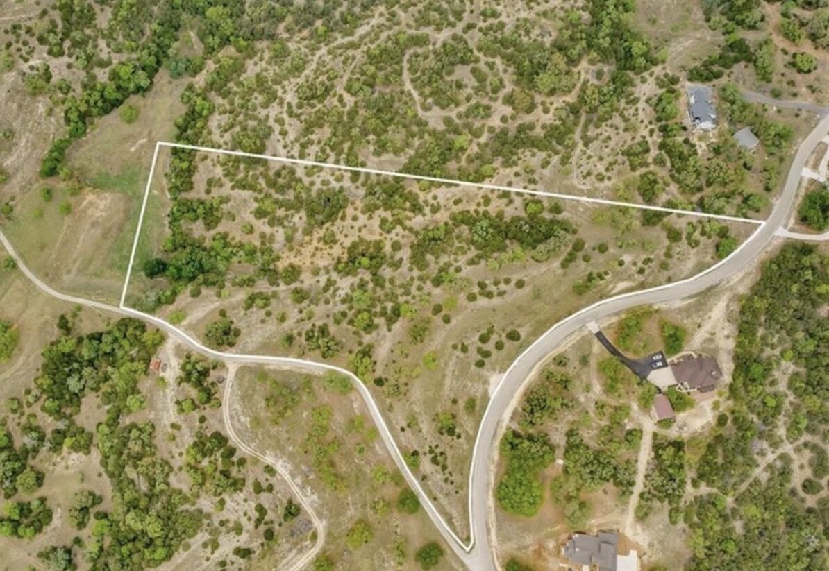 Property Photo: 1 Pattys Way TX 78070