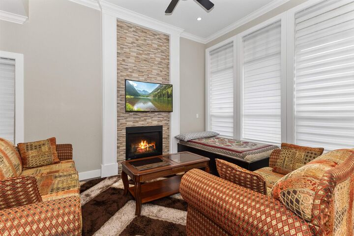 Property Photo: 31022 Headwater Place BC V2T 0G4