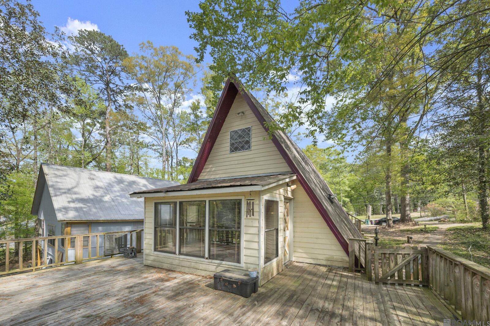 Property Photo:  12323 Azalea Cir  LA 70775 