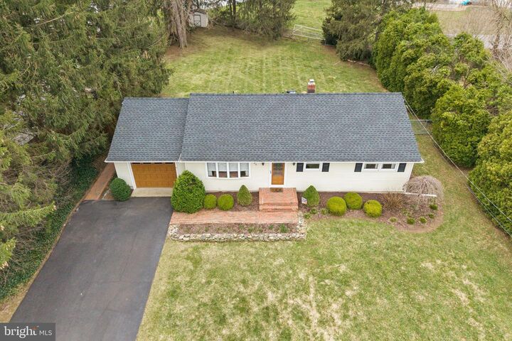 Property Photo:  96 Bordentown Chesterfield Road  NJ 08515 