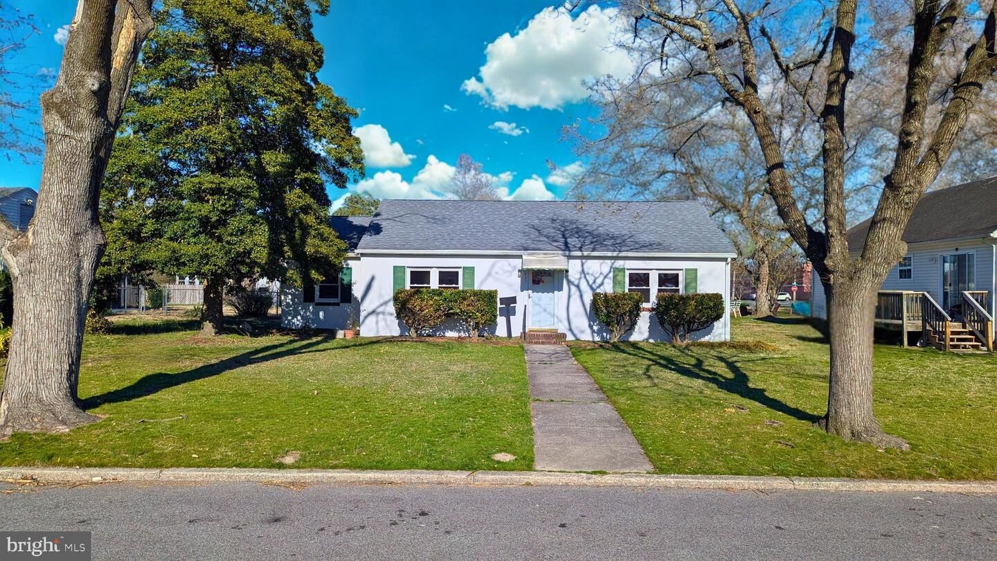 Property Photo:  607 N Phillips Street  DE 19973 