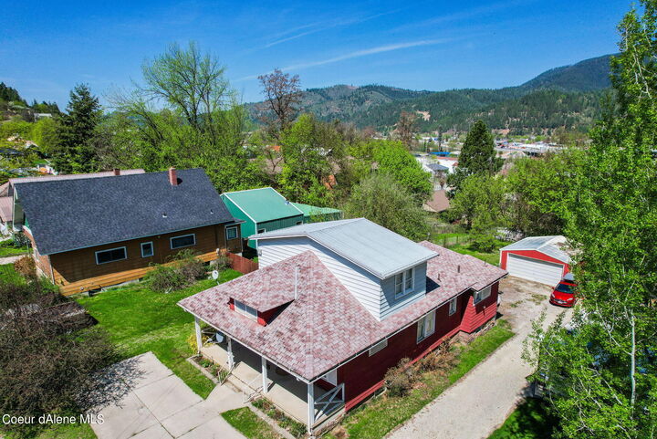 Property Photo:  202 E Market St  ID 83837 