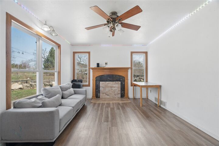 Property Photo: 129 Northwood Drive IA 52233