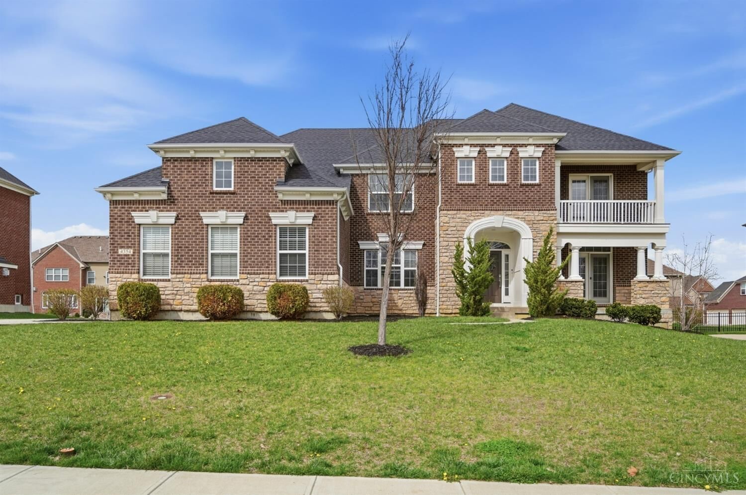Property Photo:  4354 Highland Green Drive  OH 45040 