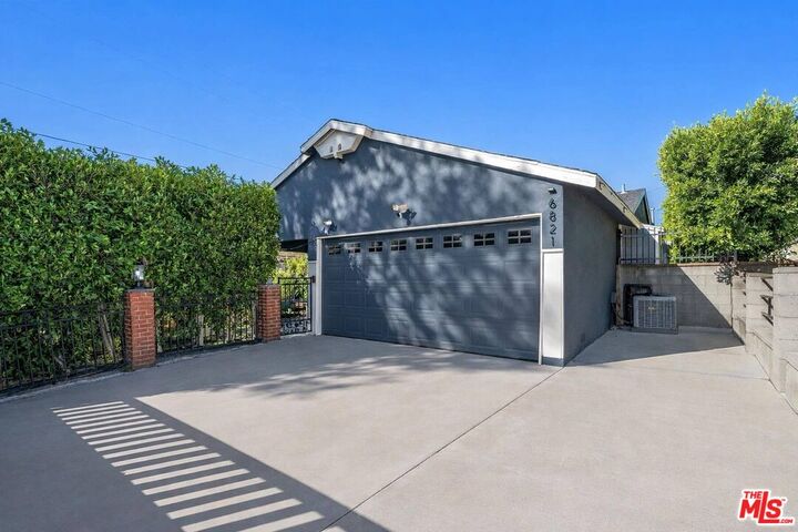 Property Photo:  6821 Babcock Ave  CA 91605 