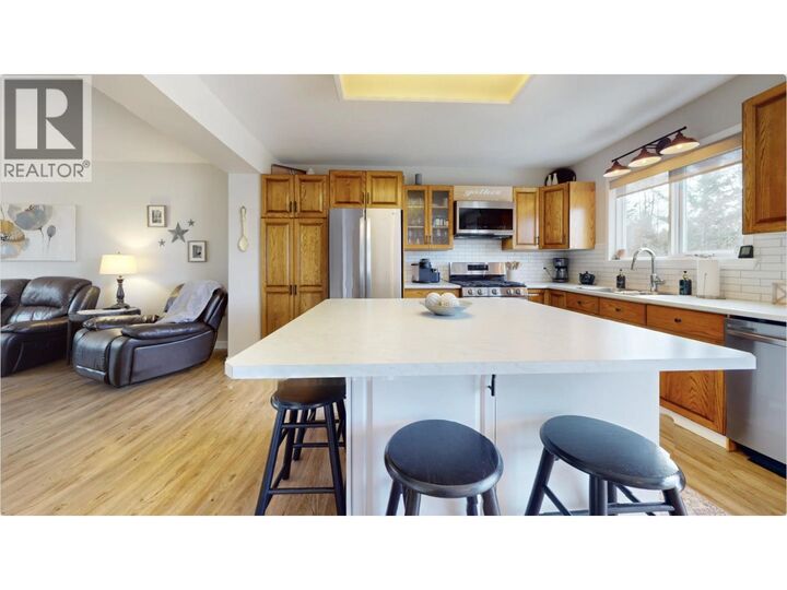 Property Photo: 5028 Mein Road BC V0K 2Z0