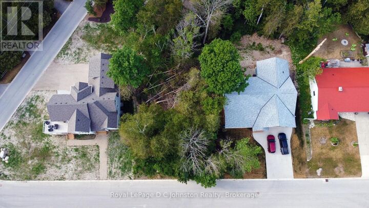 Property Photo:  0 Hemlock Street  ON N0H 2L0 
