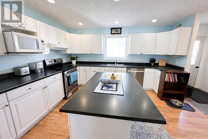 Property Photo:  97 Dickenson Rd  ON P0V 1C0 