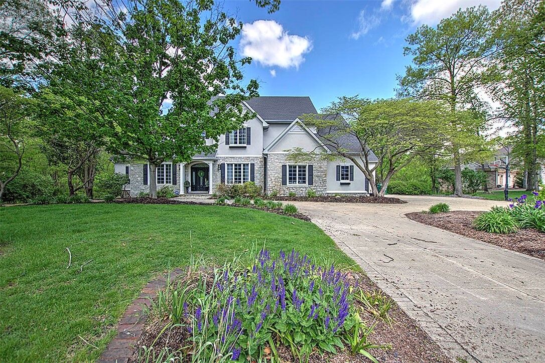 Property Photo: 4190 South Lake Court IL 62521