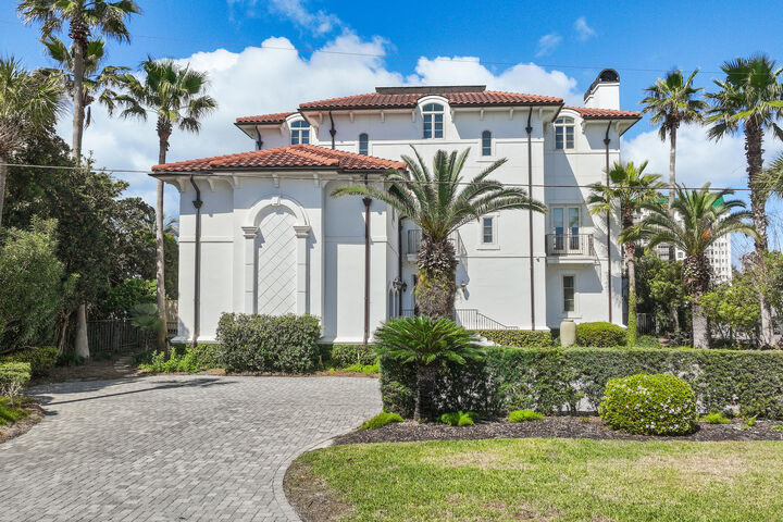 Property Photo:  609 Lagoon Drive  FL 32541 