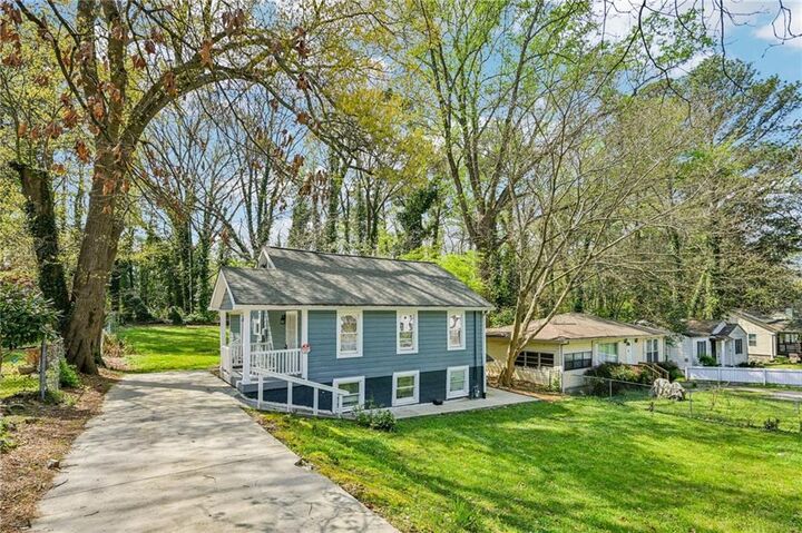 Property Photo:  1914 North Avenue NW  GA 30318 