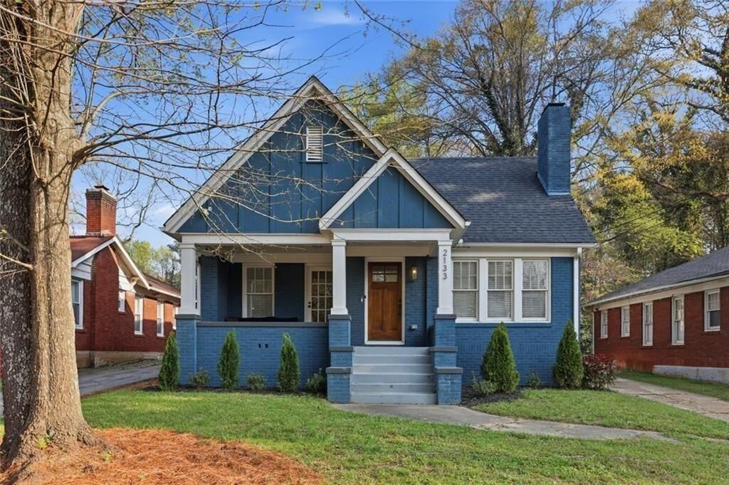Property Photo:  2133 Cascade Road  GA 30311 