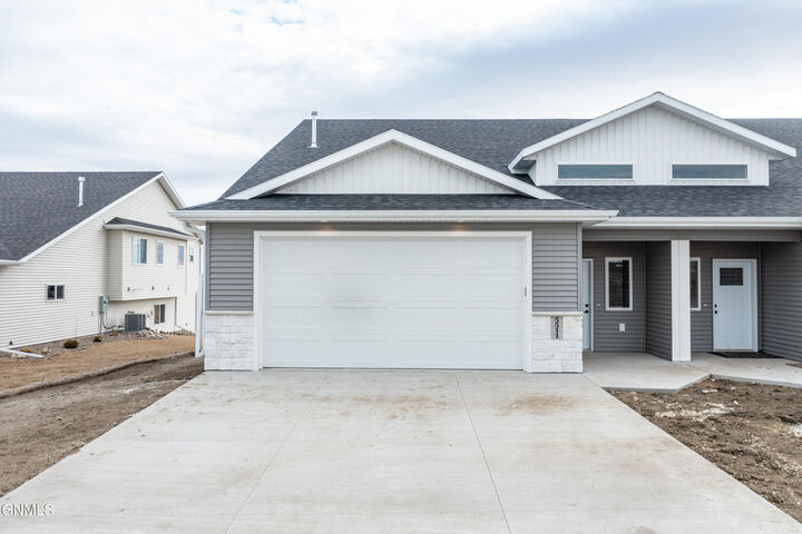 Property Photo:  5511 Davies Drive  ND 58503 