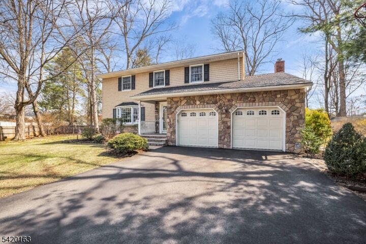 Property Photo: 1 Sylvan Ct NJ 07444