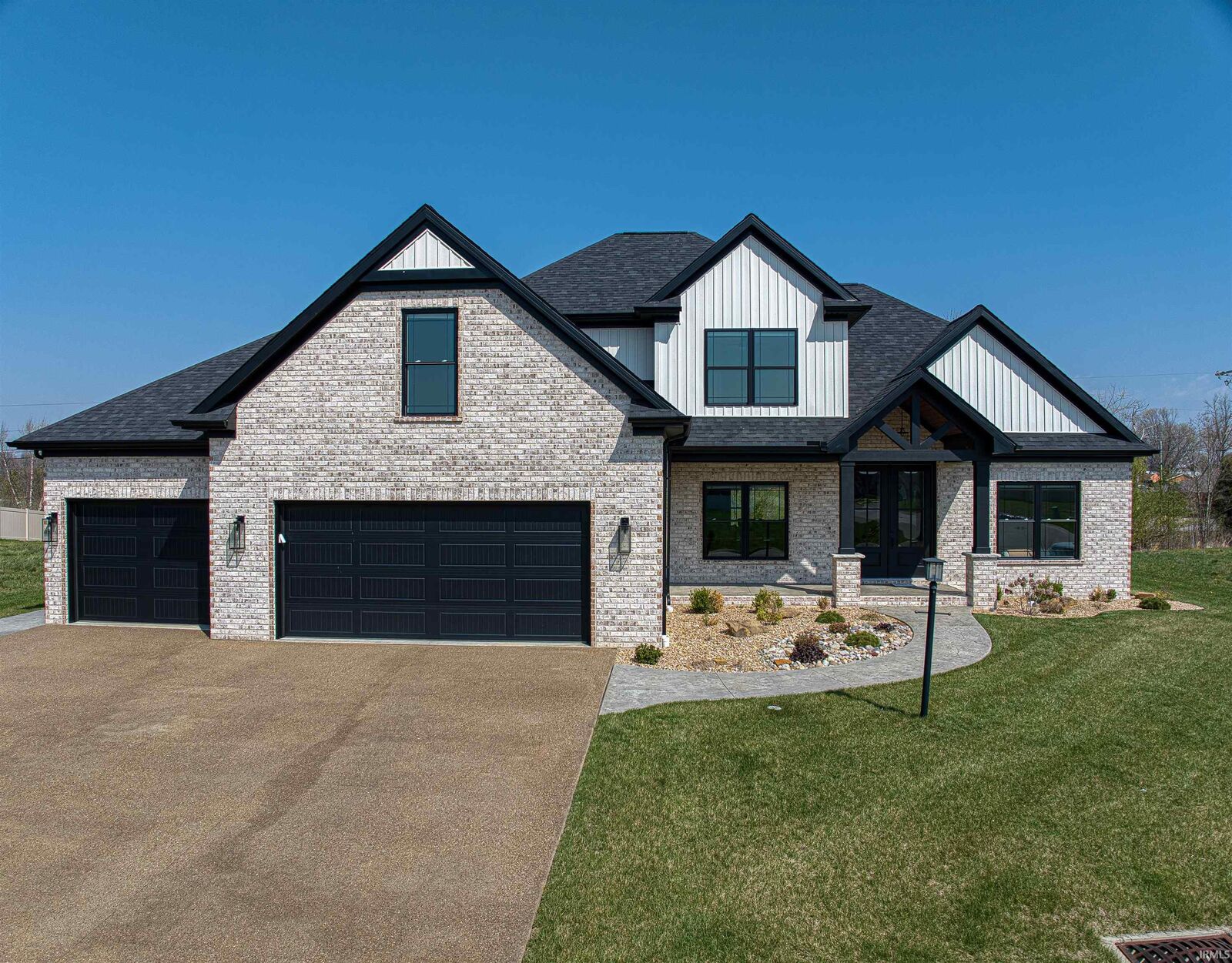 Property Photo:  2086 Chadwick Drive  IN 47630 