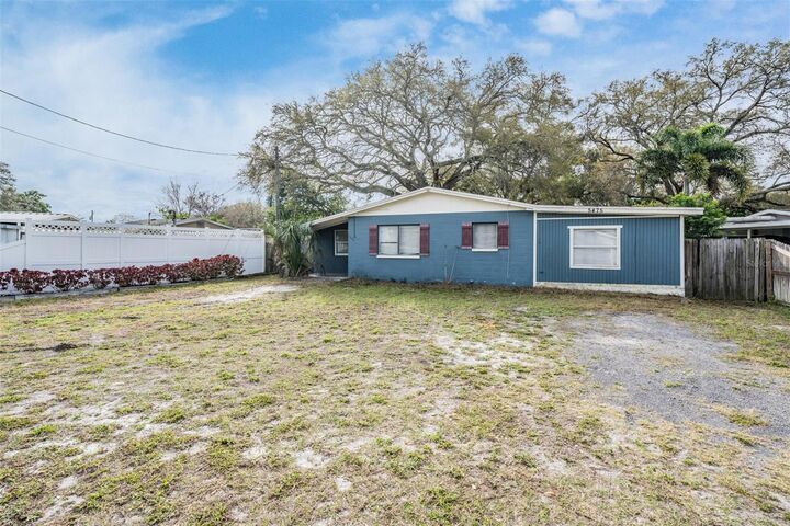 Property Photo: 5475 70th Lane N FL 33709