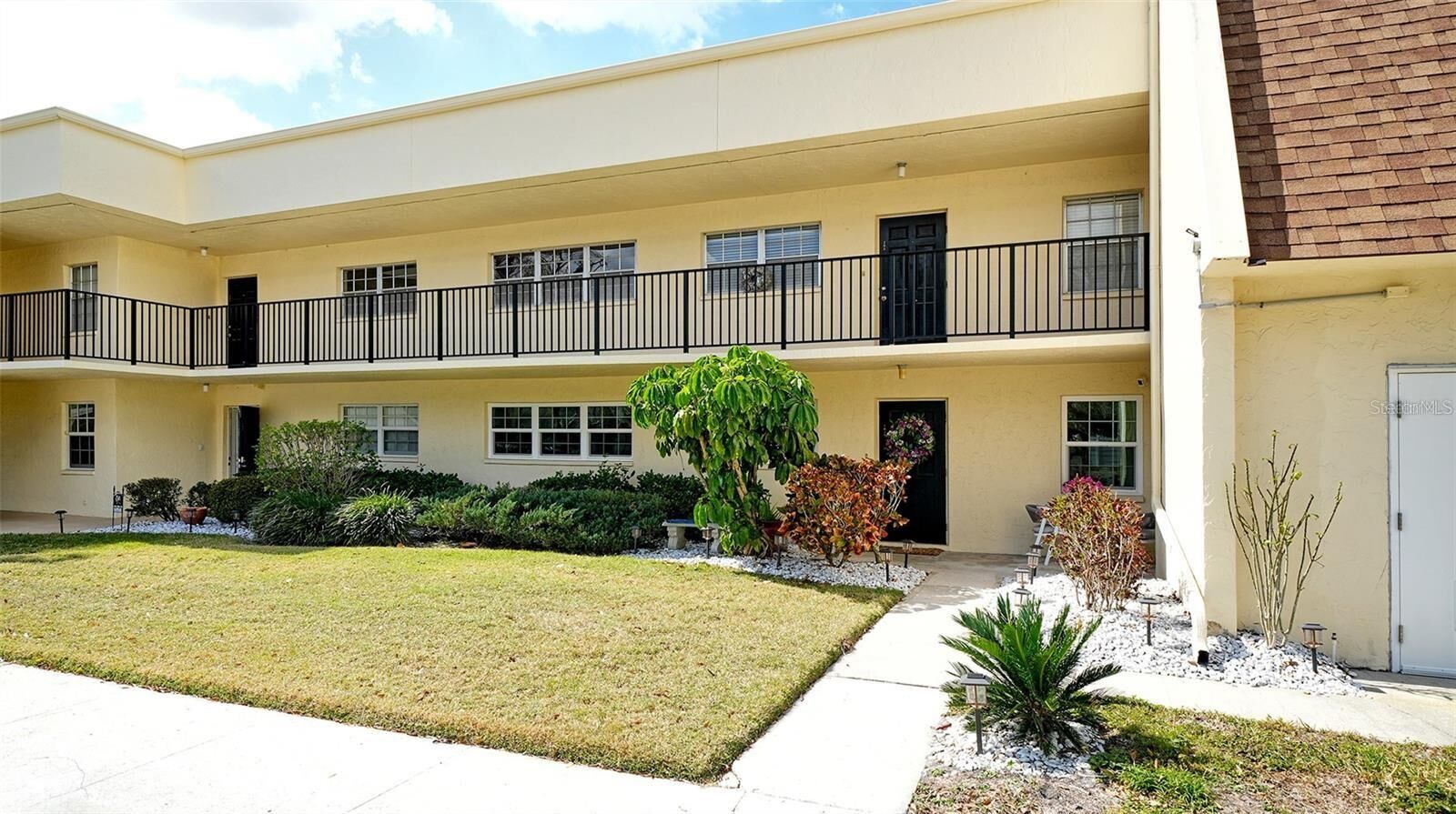Property Photo:  7880 Palm Aire Lane 203  FL 34243 