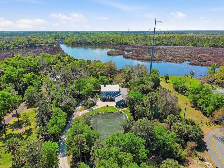Property Photo:  6491 Spruce Creek Road  FL 32127 