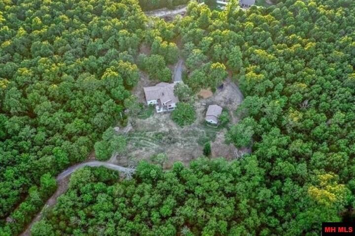 Property Photo:  392 Brunson Lane  AR 72653 