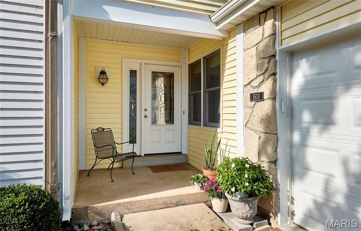 Property Photo: 1503 Walpole Drive MO 63017