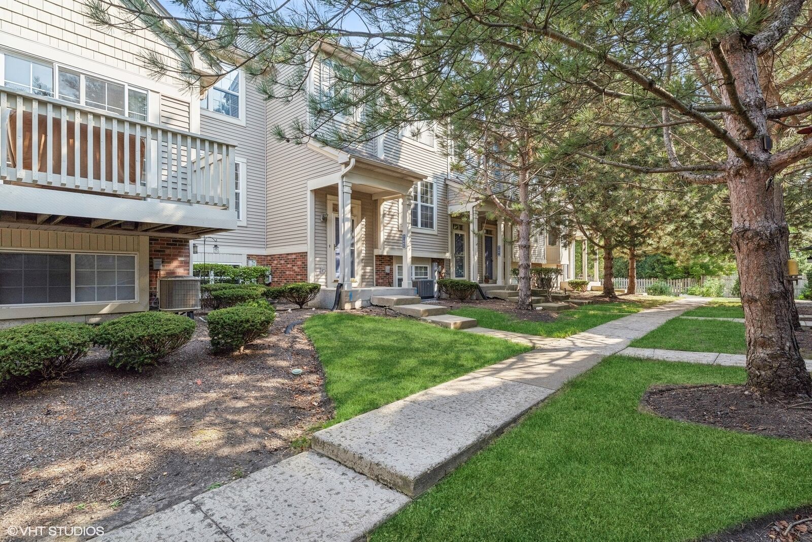 Property Photo: 31663 Tallgrass Court IL 60051