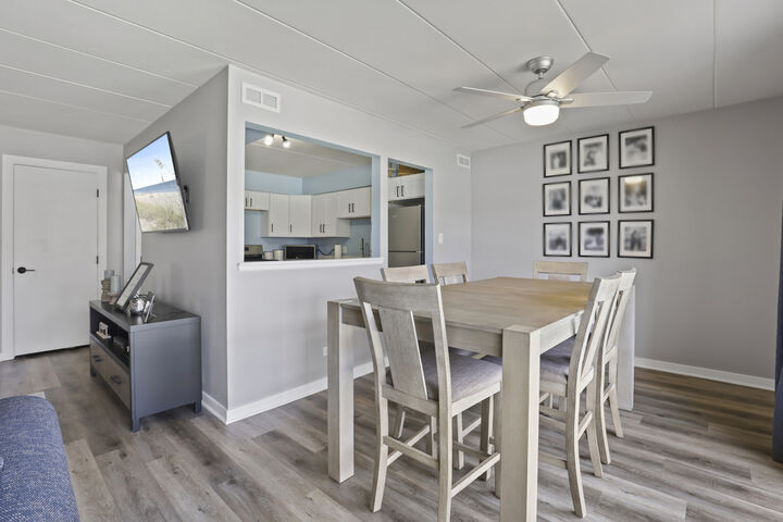 Property Photo: 7301 Evergreen Drive 2B IL 60462