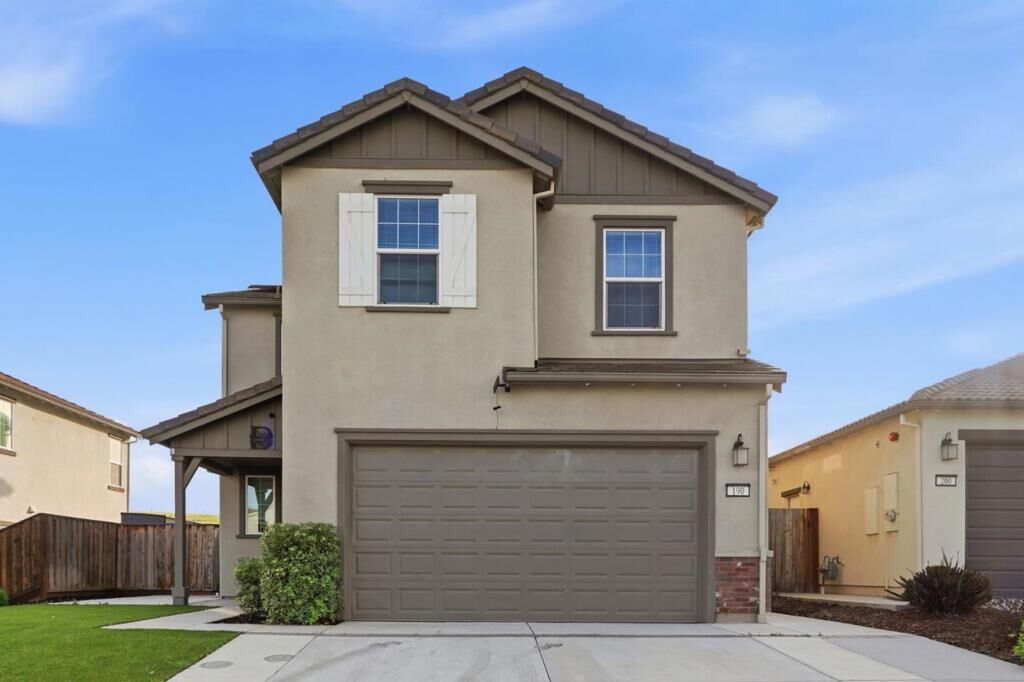 Property Photo: 190 Tanoak Street CA 95023