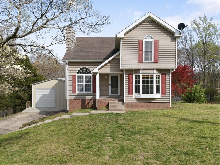 Property Photo: 827 Burton Trl TN 37010