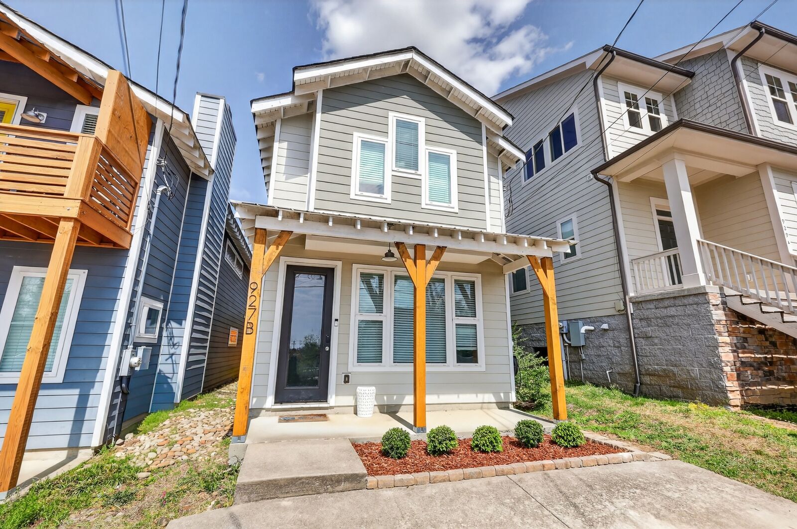 Property Photo:  927B Thomas Ave  TN 37216 