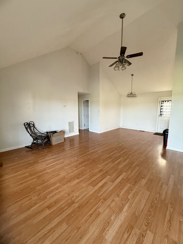 Property Photo:  336 Cayenne Dr  TN 37020 