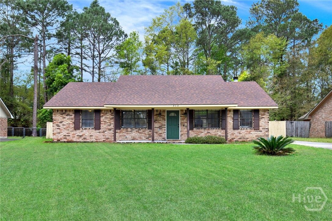 Property Photo:  717 Little John Drive  GA 31313 