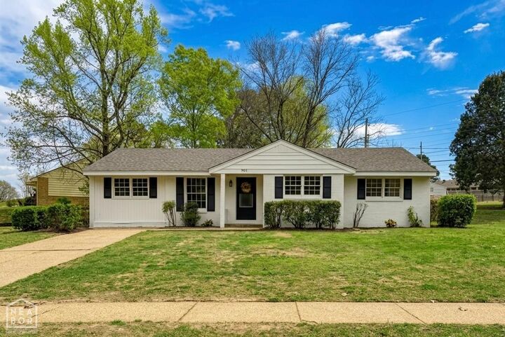 Property Photo:  901 Valley Drive  AR 72401 