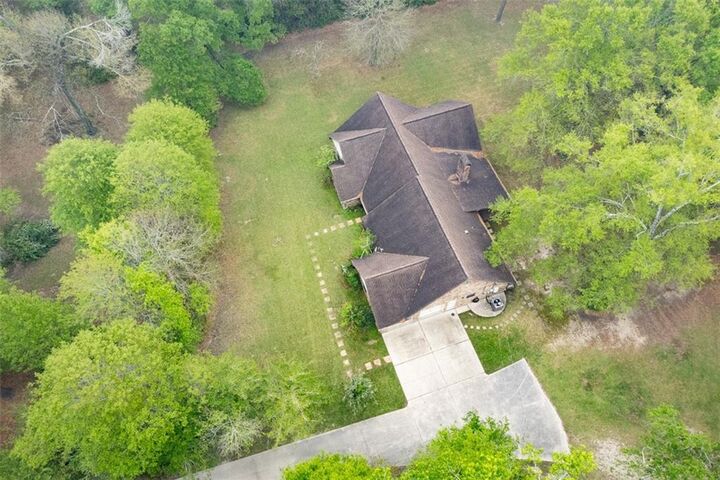 Property Photo: 11390 Quail Run Road LA 70403