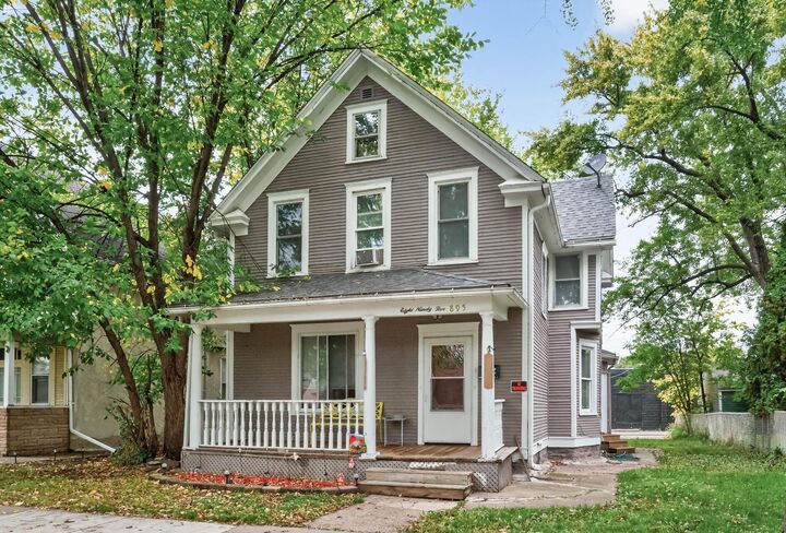Property Photo:  895 Rose Avenue E  MN 55106 
