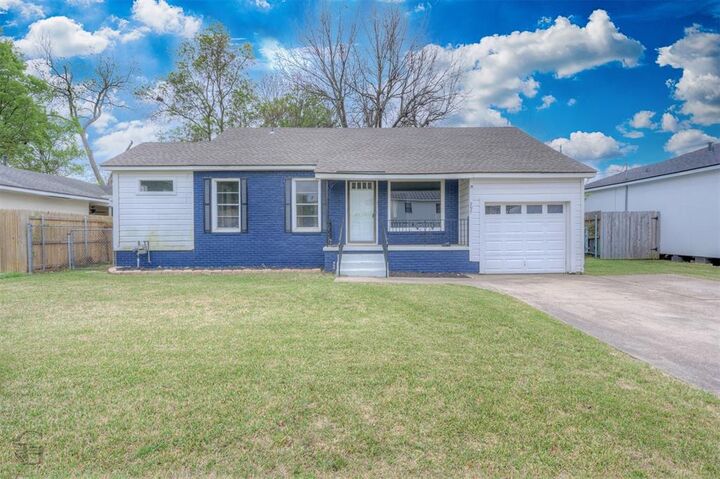 Property Photo:  297 Pennsylvania  LA 71105 