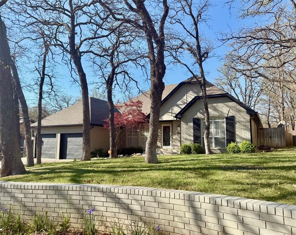 Property Photo:  1009 Timbercreek Drive  OK 73533 