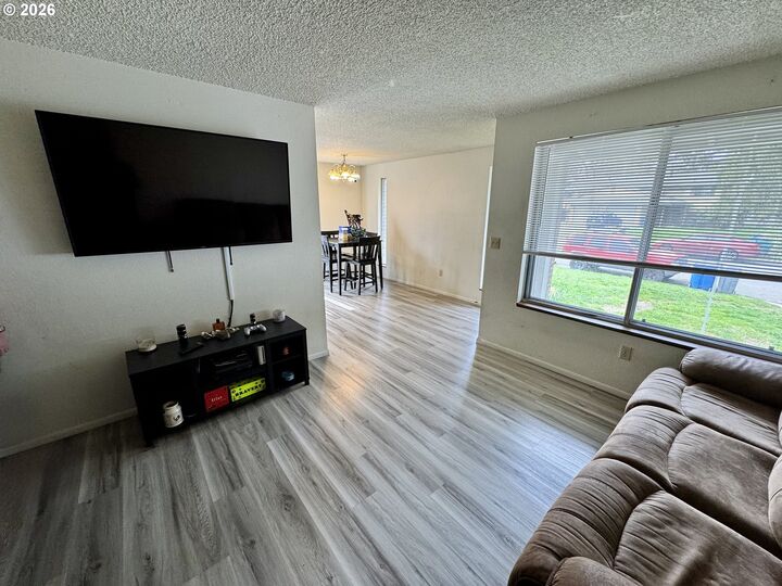 Property Photo:  1511 NE 141st Ave  WA 98684 